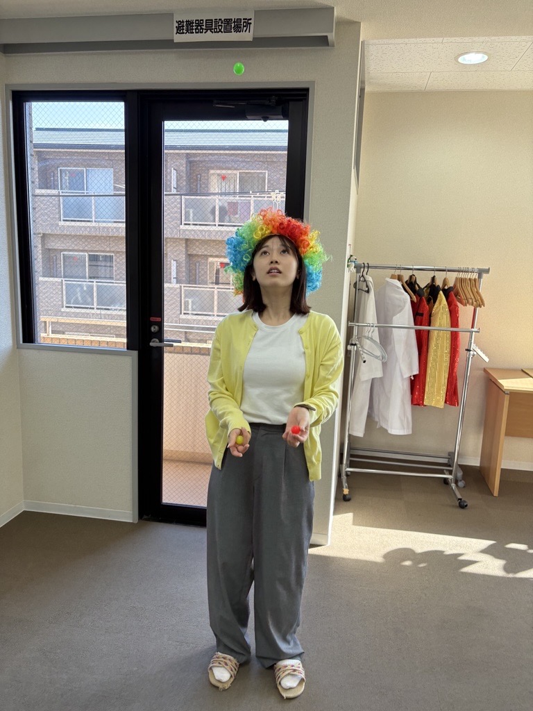 社員C